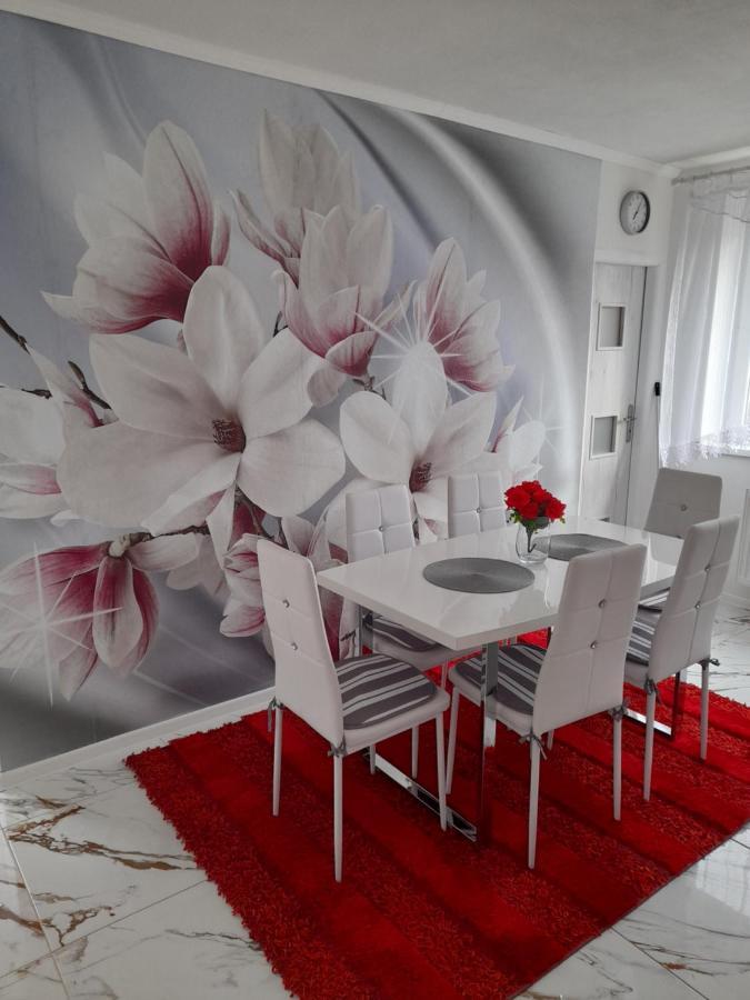 Apartmany Diana Velky Slavkov Ngoại thất bức ảnh